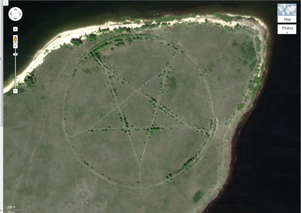 Picture 11 of Mysterious and strange places appearing on Google Earth are astonishing people.