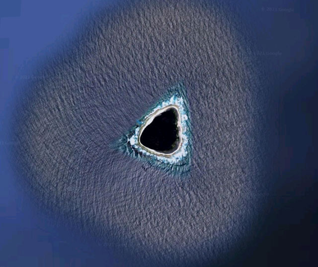 Picture 2 of Mysterious and strange places appearing on Google Earth are astonishing people.