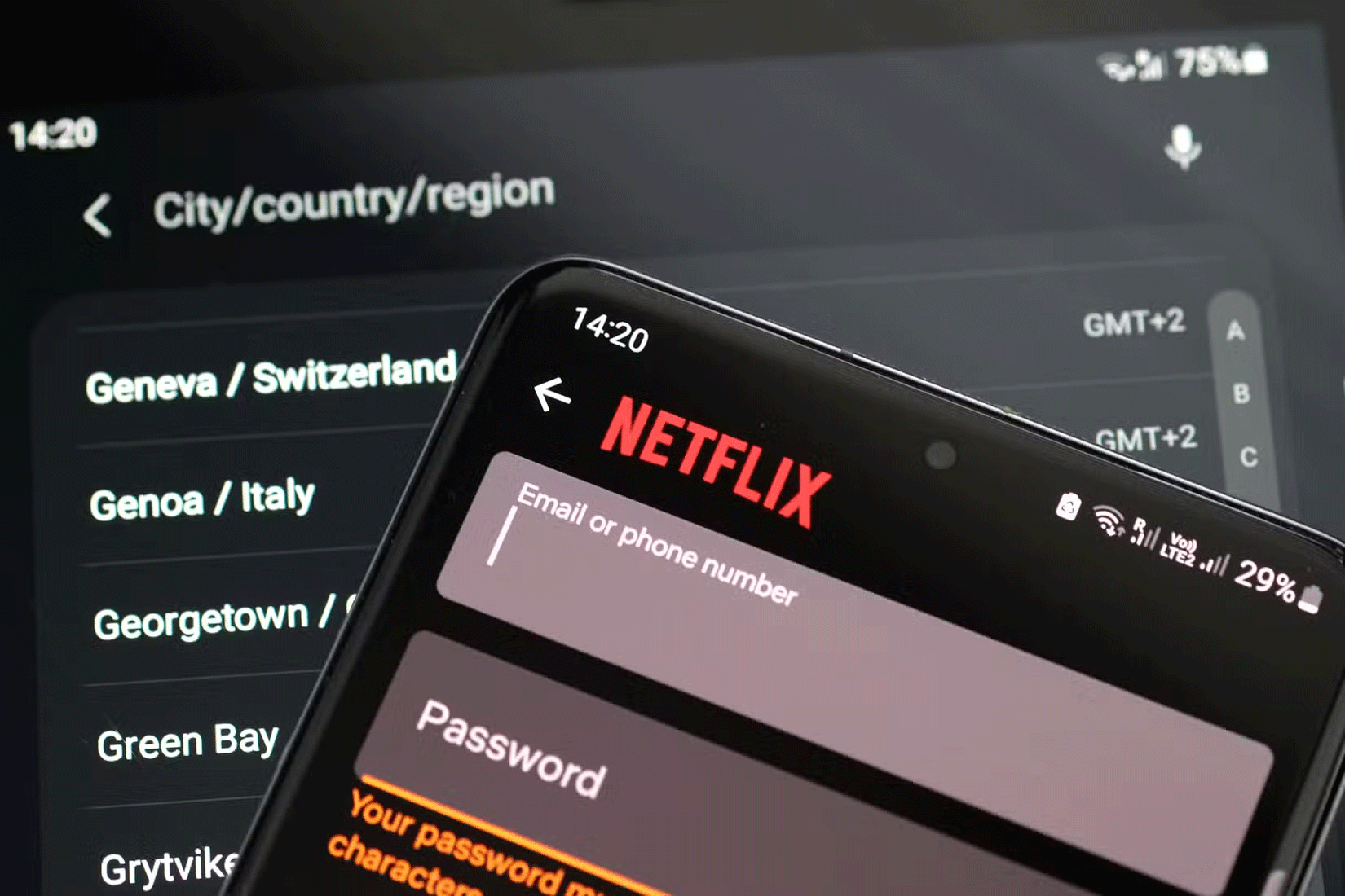 Netflix raises Standard package price to $17.99 Picture 1