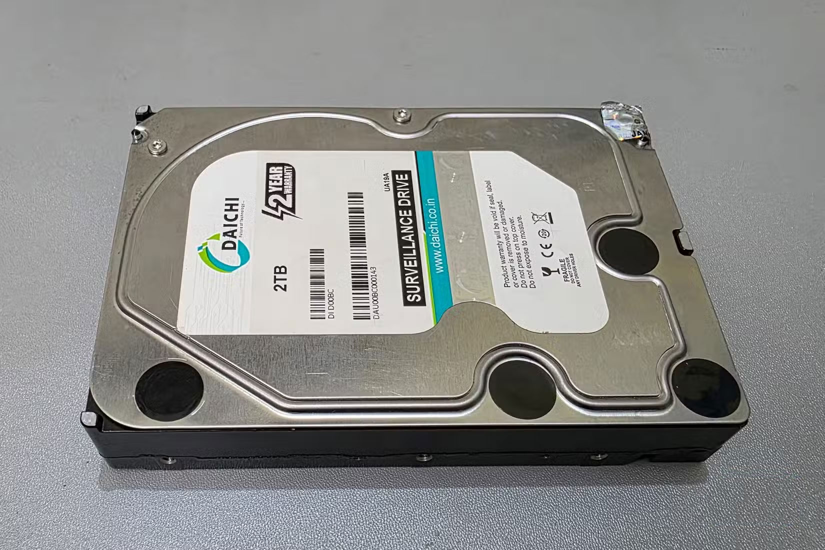 Never plug these 8 devices into your Smart TV's USB port! Picture 2