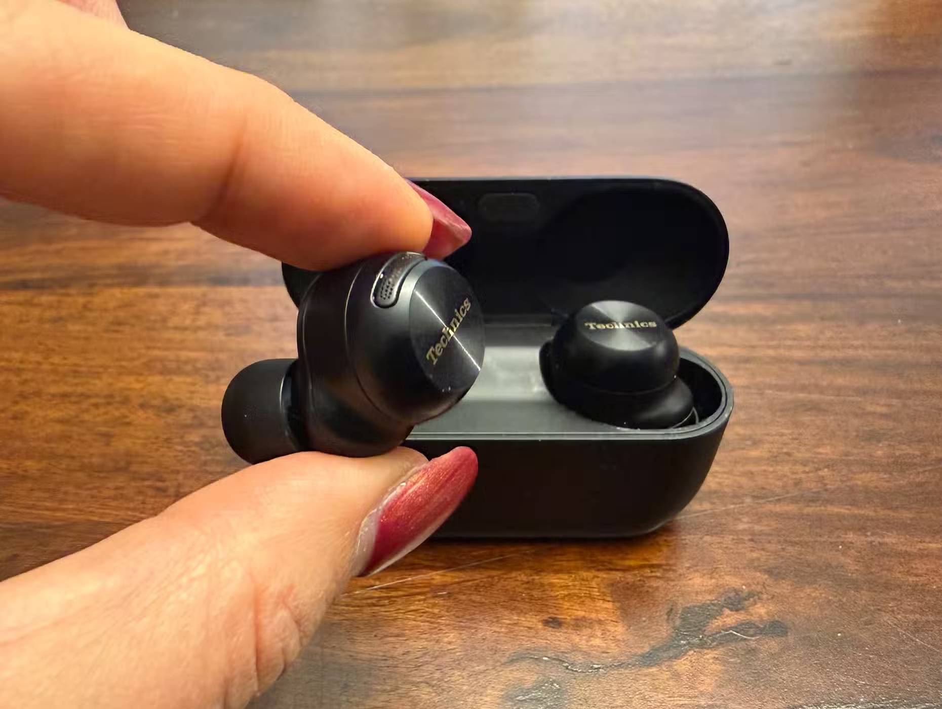 Panasonic Technics EAH-AZ100s Review: New Premium Wireless Headphones Benefit From Technics' 60 Years of Hi-Fi Experience Picture 1