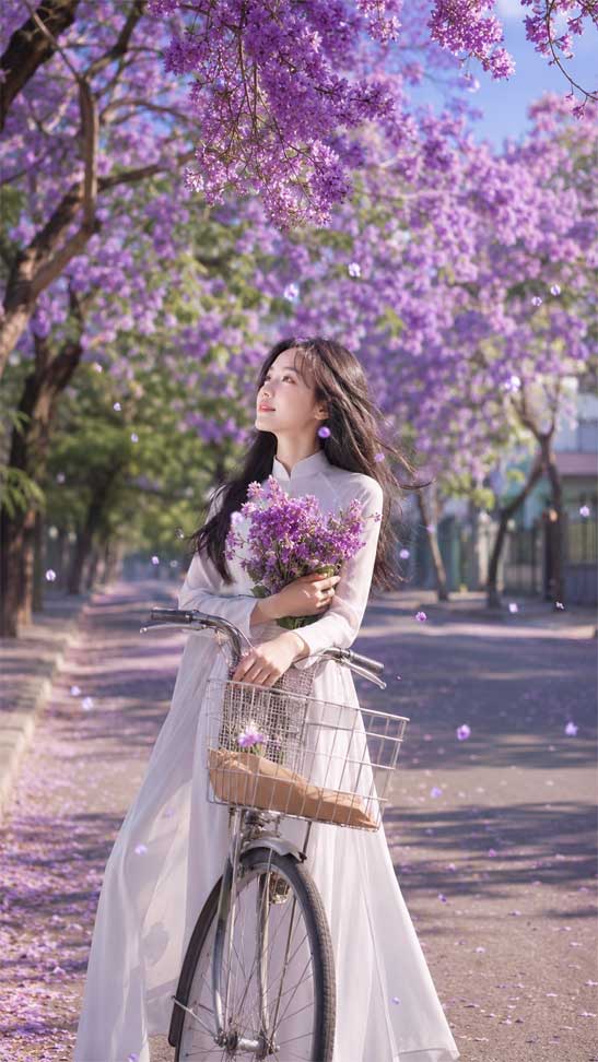 images 1 of Prompt creates stunning photos with flowers using AI.