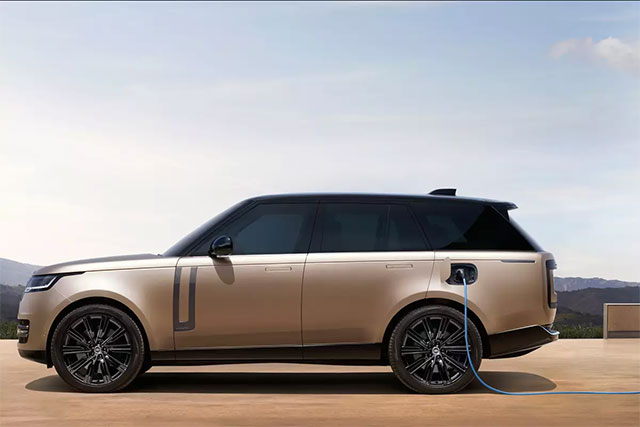 Range Rover brings upcoming electric SUV to the Middle East for 'fitness test' Picture 1
