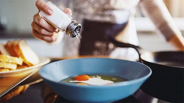 Study: Consuming too much salt increases the risk of stomach cancer Picture 1