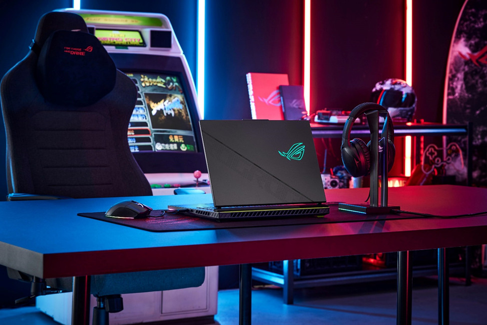 ROG Nebula Display and ROG Intelligent Cooling are two technologies that demonstrate ASUS ROG's leadership position. Picture 7