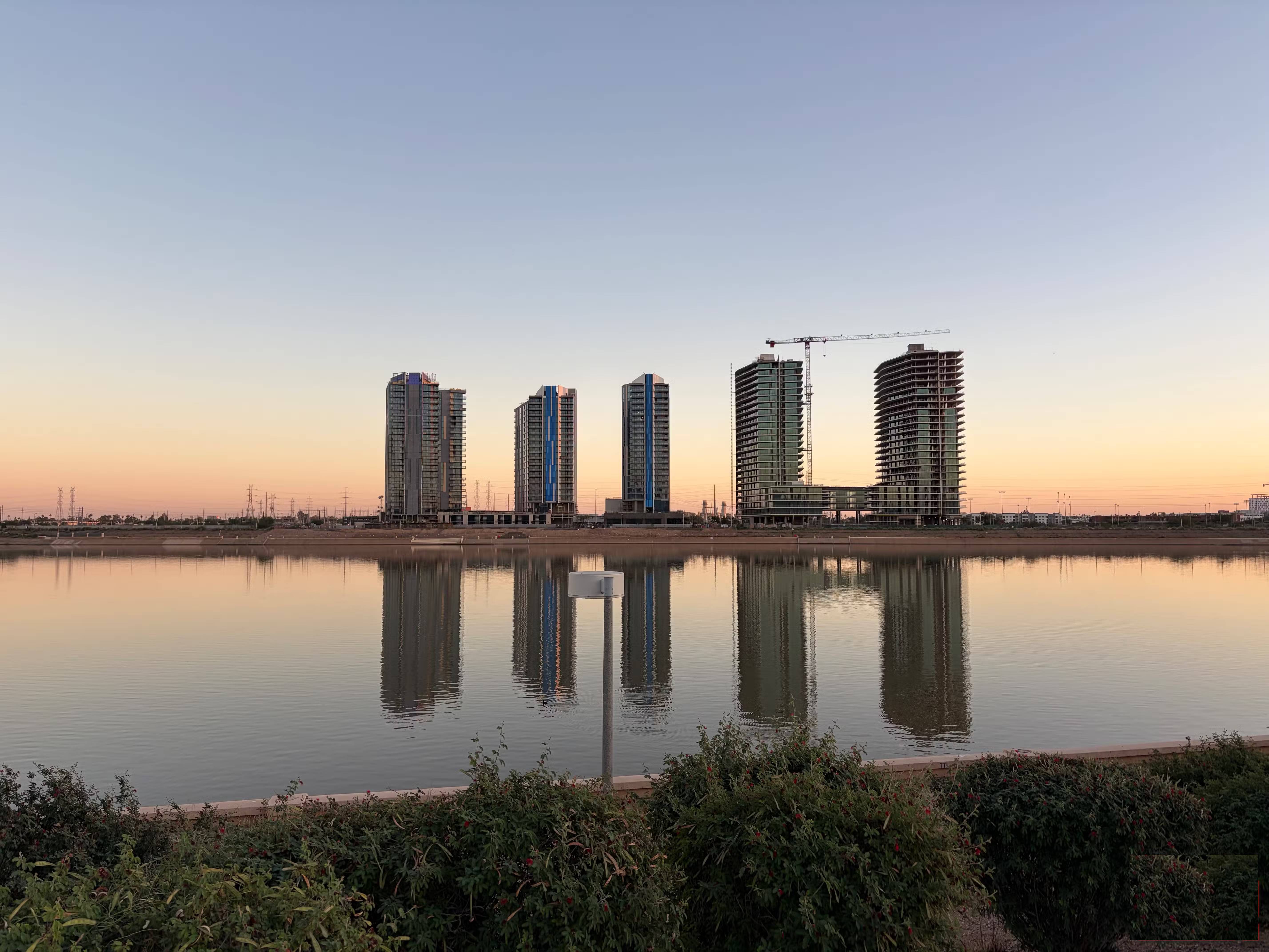 Samsung Galaxy S25 Edge or iPhone Air is a better choice? Picture 13