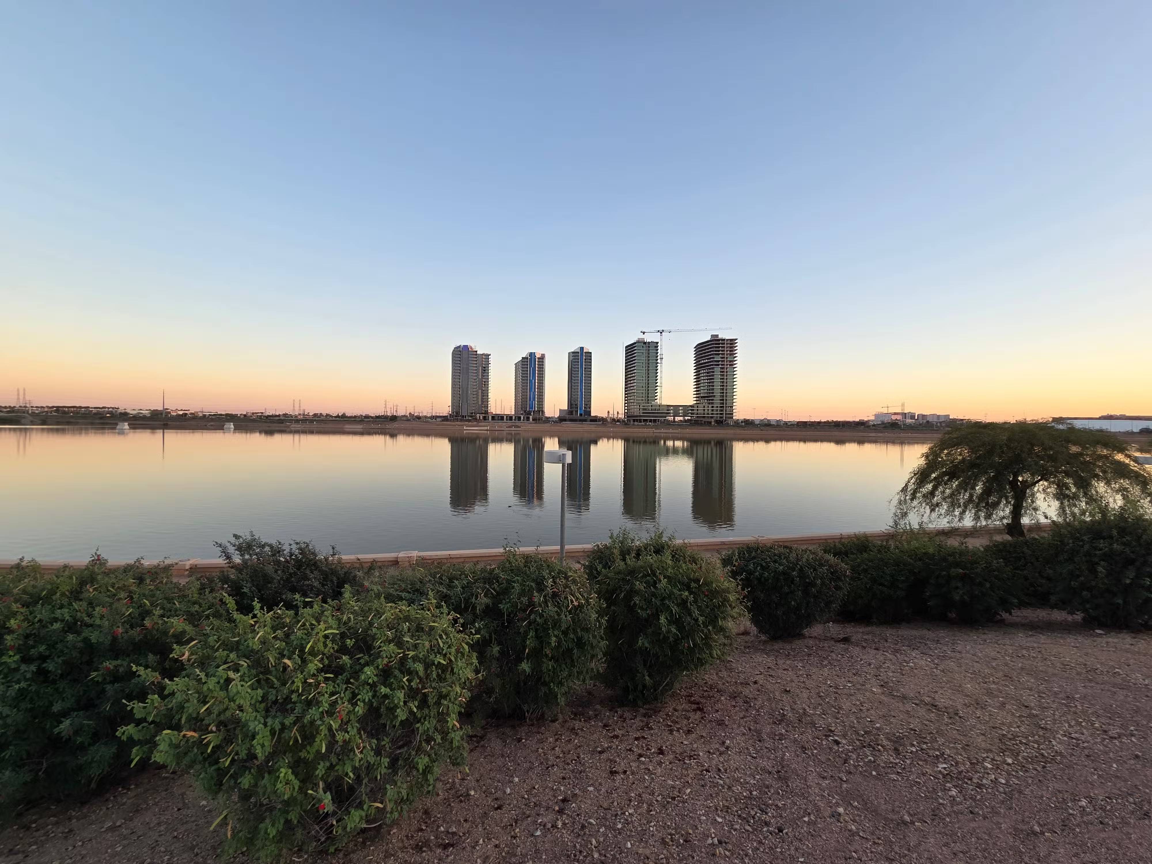 Samsung Galaxy S25 Edge or iPhone Air is a better choice? Picture 16