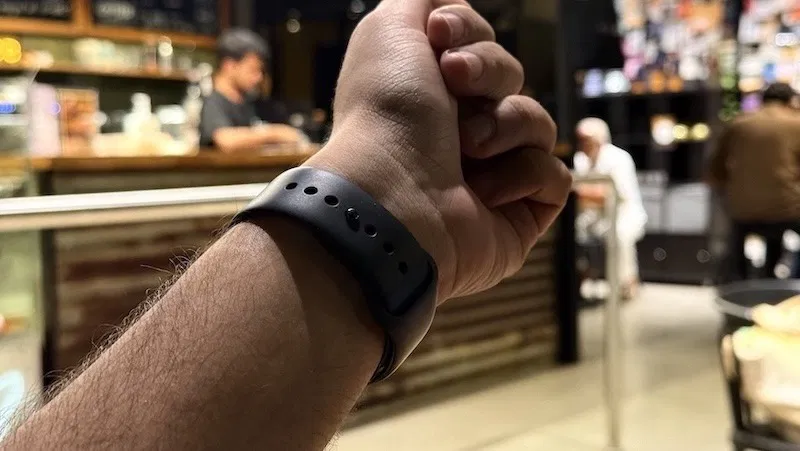 Should I buy a smart watch or ring? Picture 8