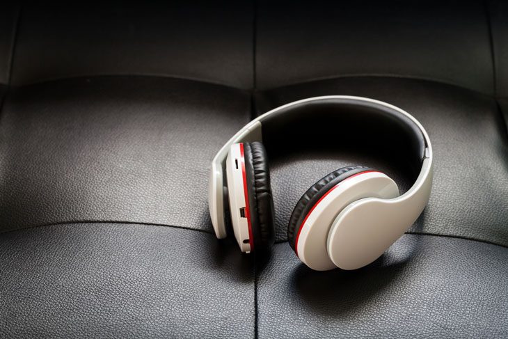 Should I use cheap bluetooth headphones? Picture 1