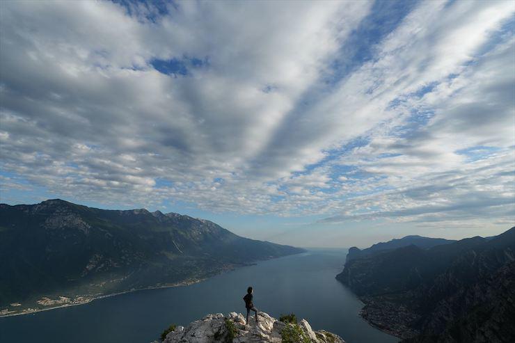 Sony announces world's smallest and lightest wide-angle zoom lens Picture 11