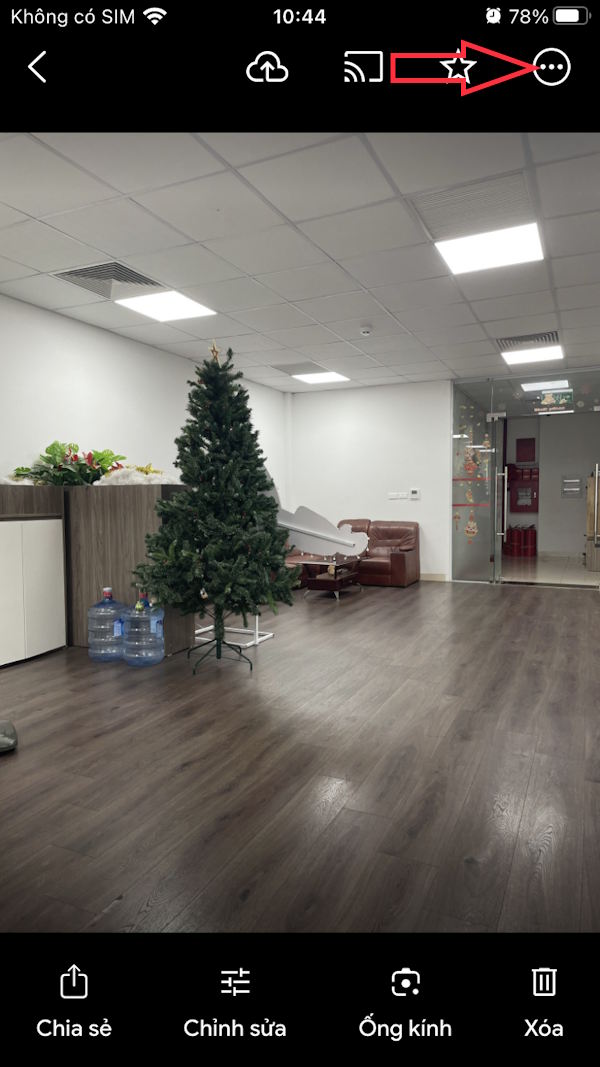 What is the Google Photos storage feature? Picture 2