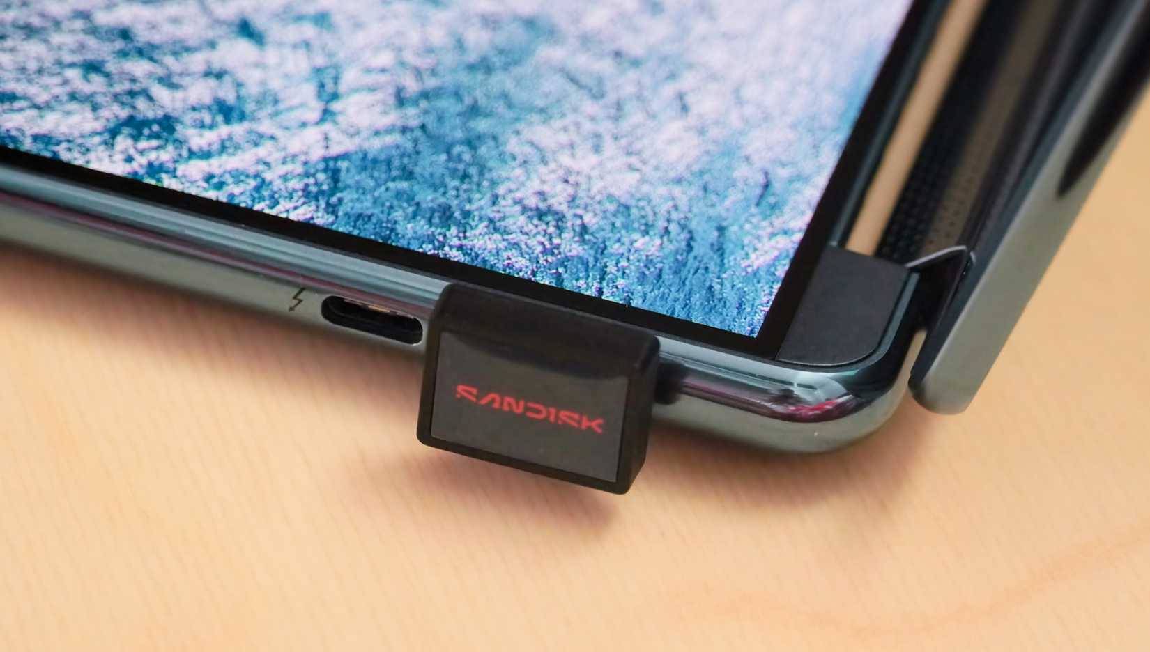 Thanks to this simple, inexpensive accessory, you'll never have to worry about running out of storage space on your laptop again! Picture 3