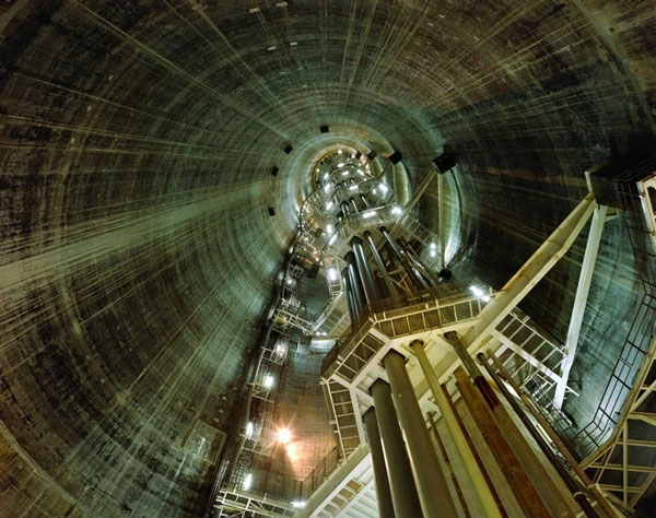 The largest object ever moved by humans on the surface of the Earth Picture 3