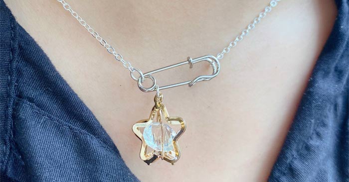 What is the round hole on a safety pin used for? Picture 1