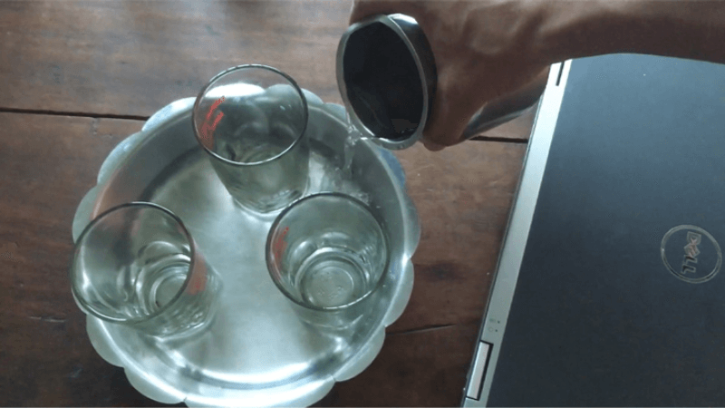 The simplest tips to deal with ants crawling into your laptop at home Picture 5