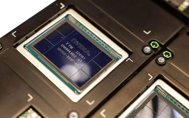 The US is slowing down the export of AI chips to the Middle East by Nvidia and AMD Picture 1