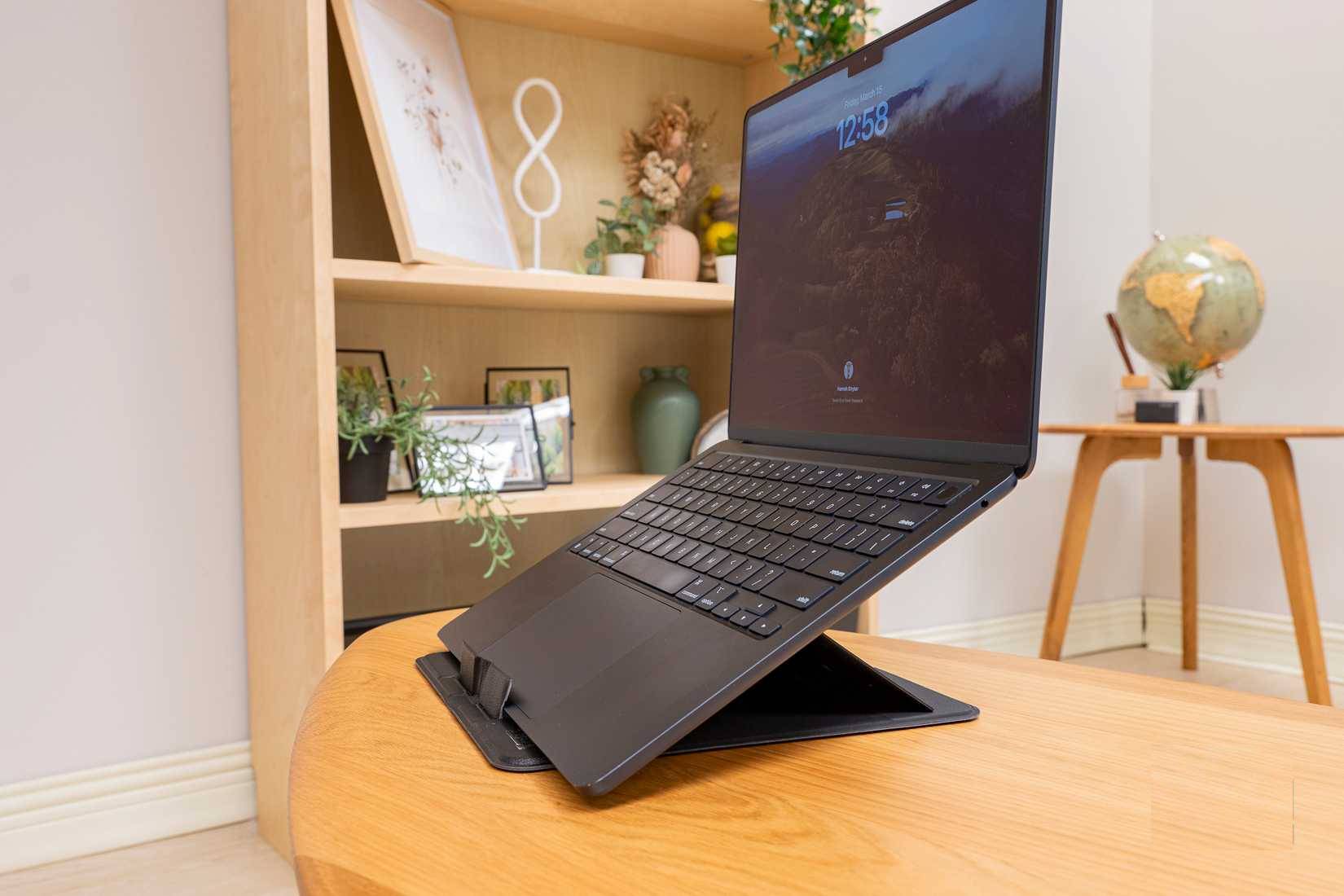 These 6 Cheap Accessories Make a Bigger Difference Than a Laptop Upgrade Picture 1