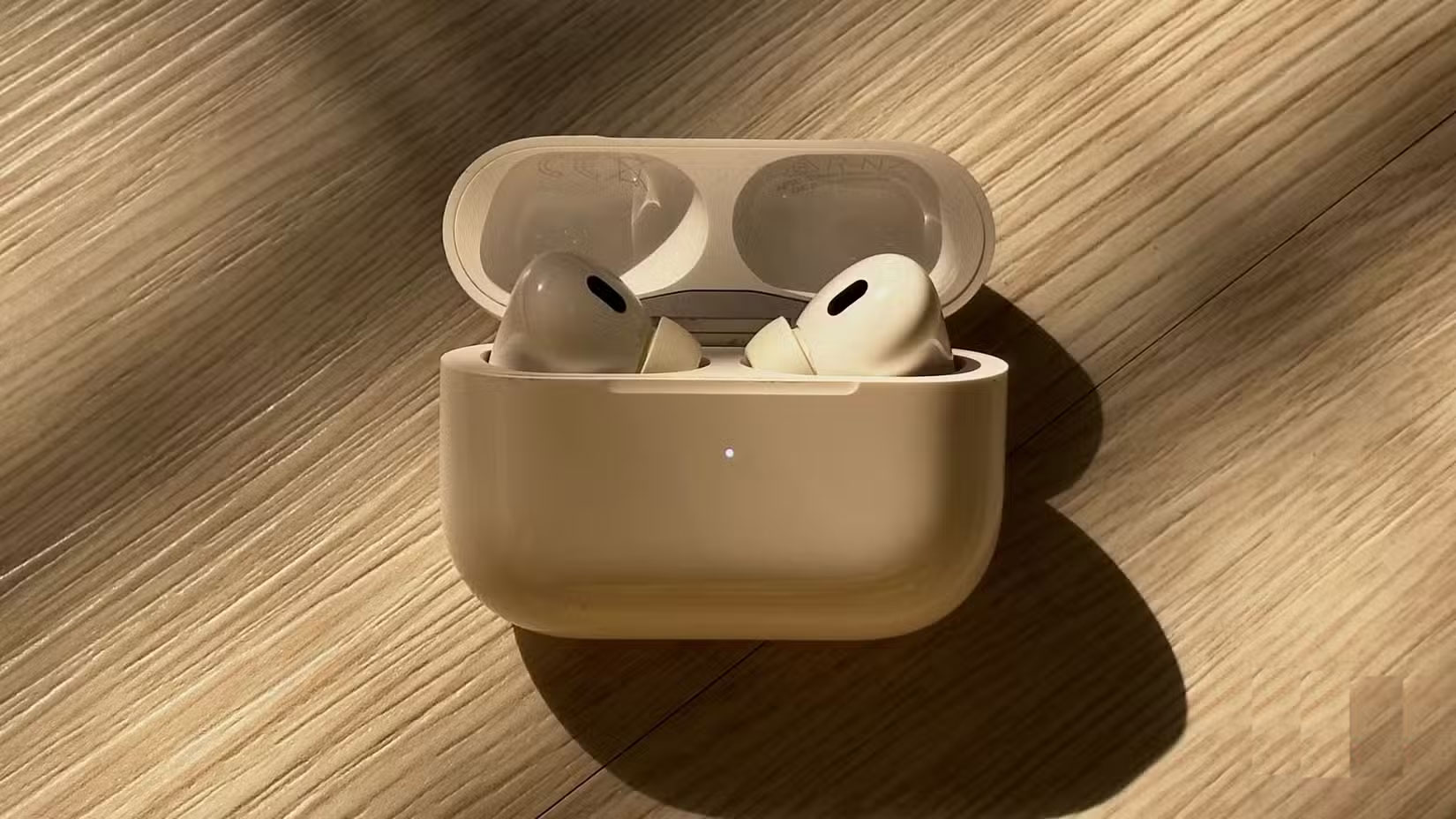 Things that affect the lifespan of wireless headphones Picture 10