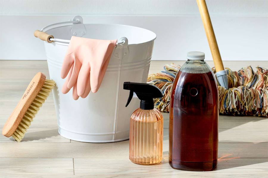 Things you should never use to clean wooden floors Picture 2