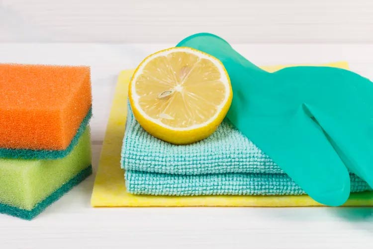 Things you should not use lemon to clean Picture 2