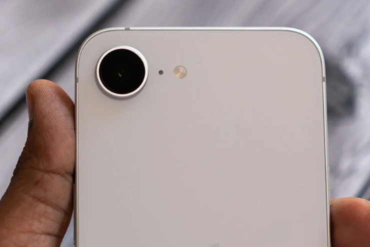 This is the 'unbelievably good' iPhone for this audience Picture 2