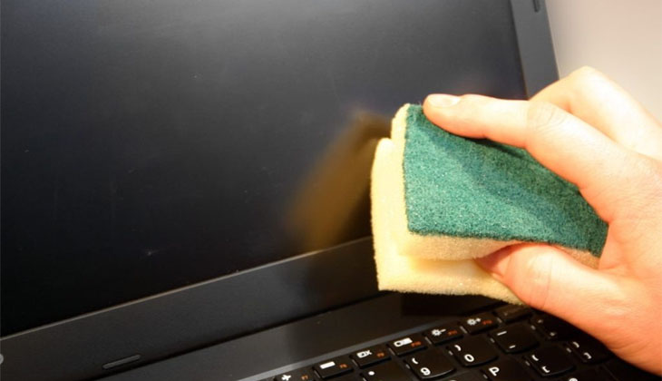 Tips to clean laptop screen to avoid scratches extremely simple Picture 4