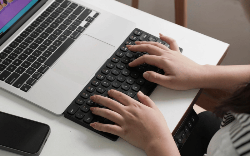 images 1 of Top 10 best external keyboards for laptops in 2026: Smooth typing, durable.