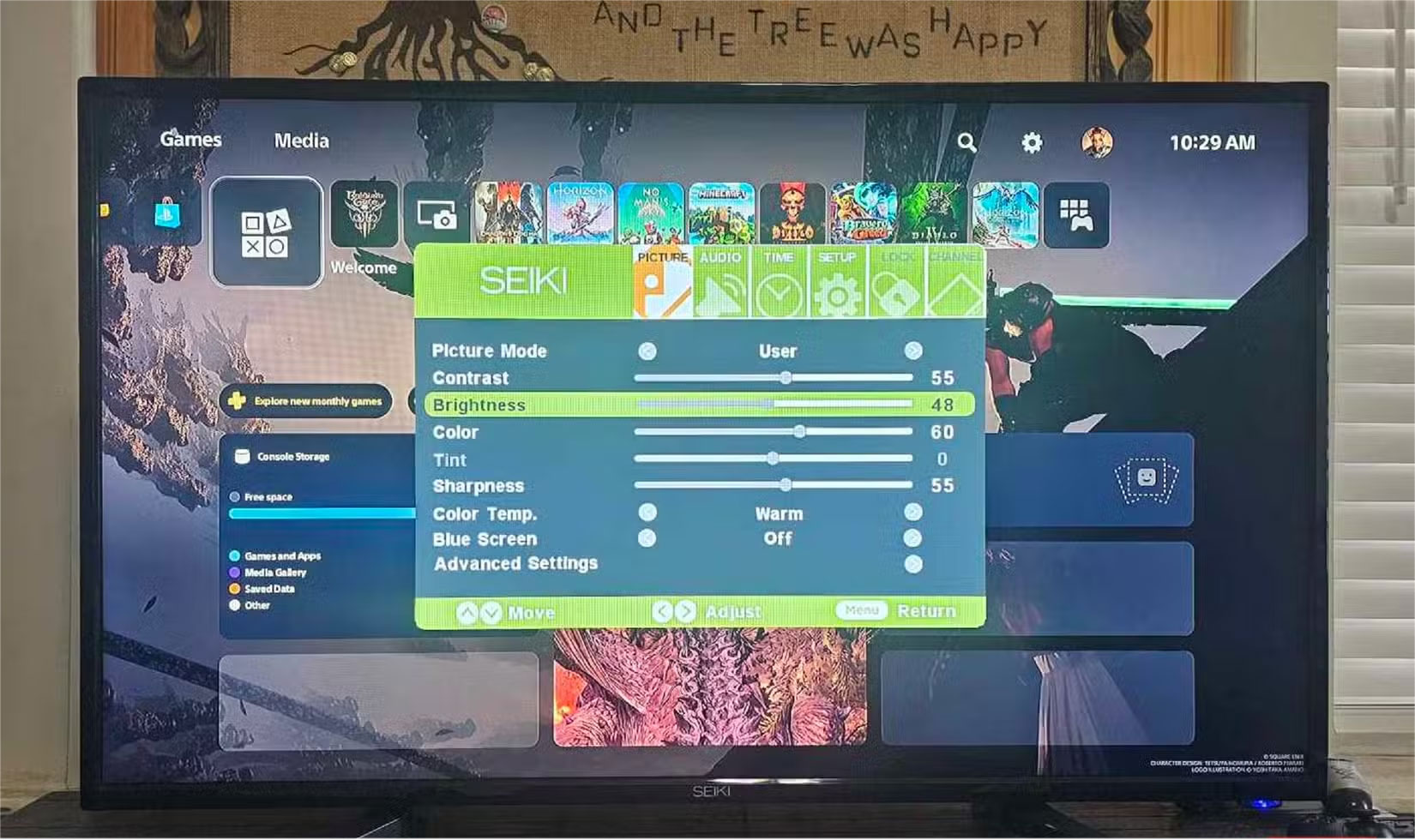 Turn your living room into a movie theater with these upgrades! Picture 3