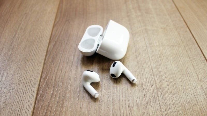 images 4 of What are earbuds and in-ear headphones? What are the differences?