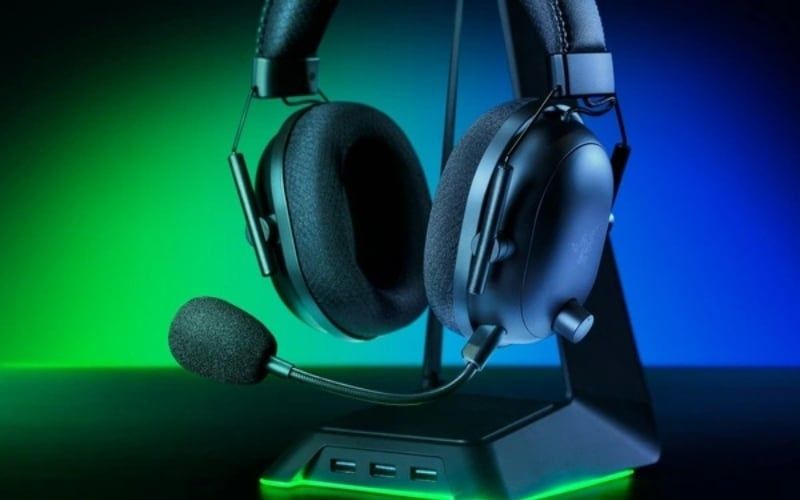 images 1 of What are headsets with microphones? Distinguishing between headsets and headphones.