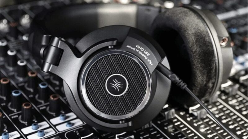 images 1 of What are monitor headphones? Distinguishing between professional audio standards.
