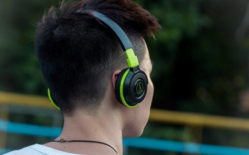 Picture 3 of What are over-ear headphones? How to distinguish them from in-ear headphones?