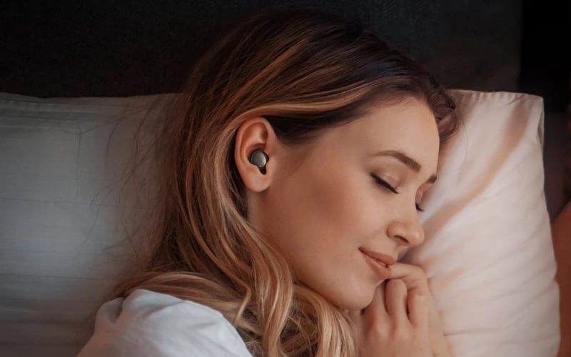 Picture 4 of What are over-ear headphones? How to distinguish them from in-ear headphones?