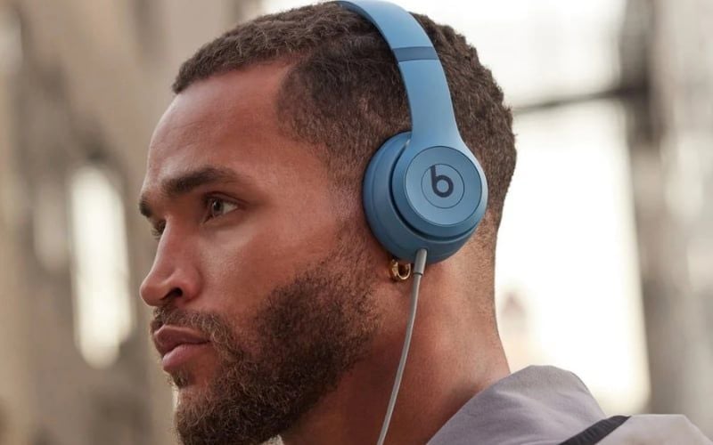 Picture 6 of What are over-ear headphones? How to distinguish them from in-ear headphones?