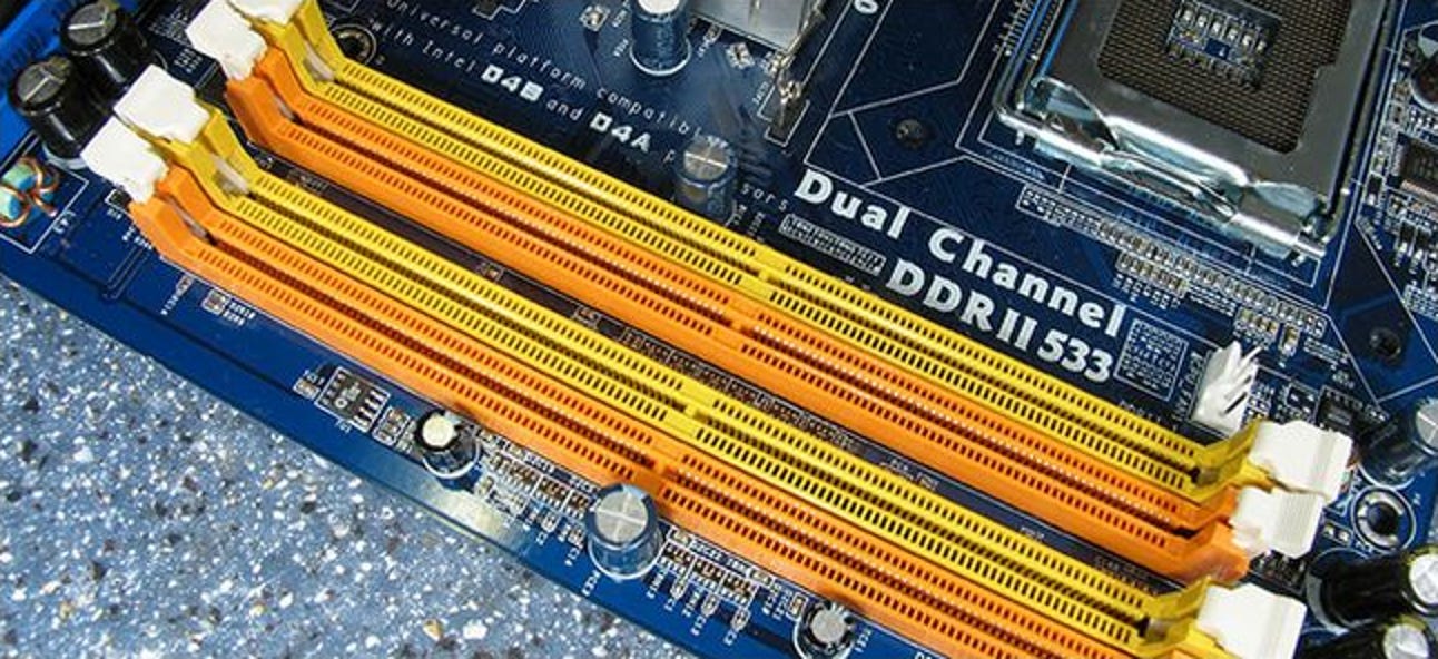What components does a computer motherboard consist of? Picture 3