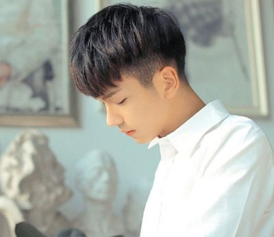 Picture 6 of What is a bowl cut? The best bowl haircut styles for men.