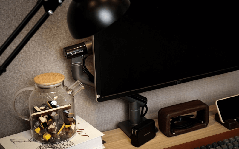 What is a screen arm? Why should you invest in a screen arm? Picture 3