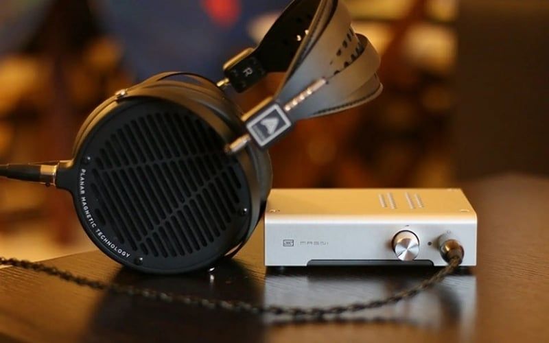 Picture 1 of What is headphone impedance? A guide to choosing the right headphones.