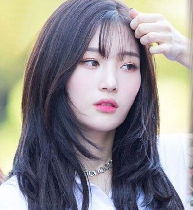 Picture 20 of What is layered hair? The most beautiful layered hairstyles for women.