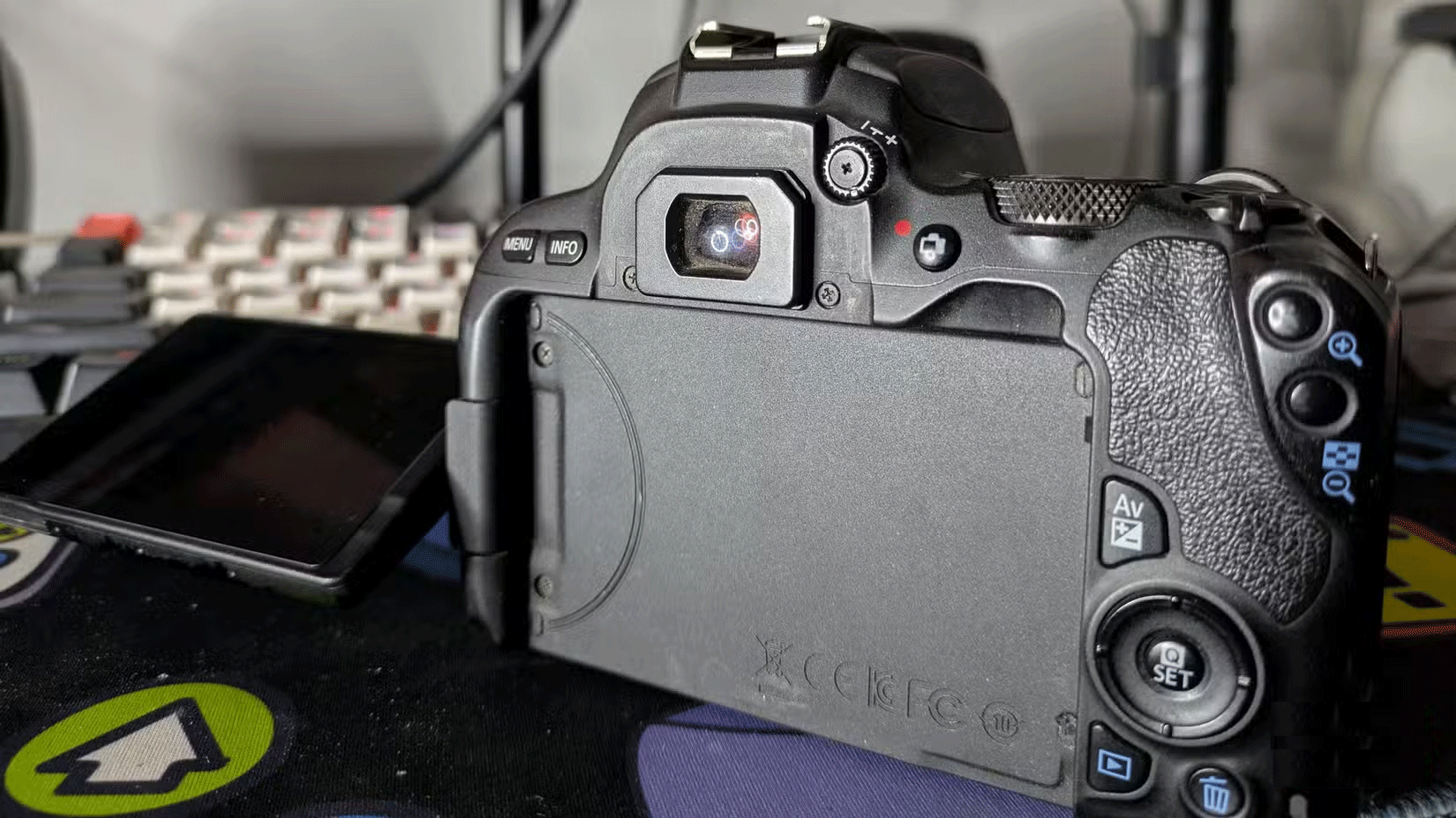 Why Do People Still Use DSLR Cameras Even Though Smartphones Are Great? Picture 1