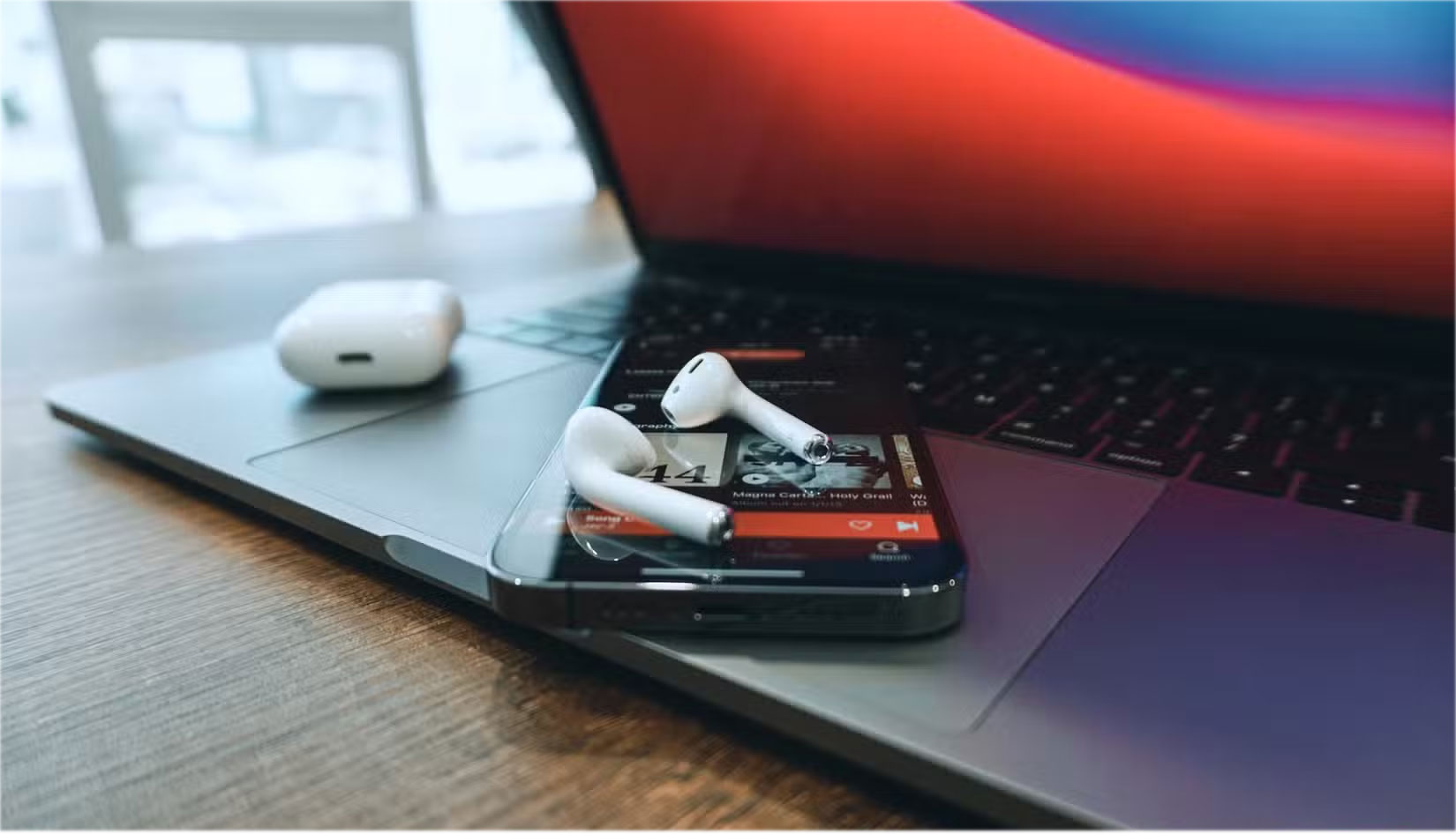 Why do users choose to stick with the Apple ecosystem for many years? Picture 4