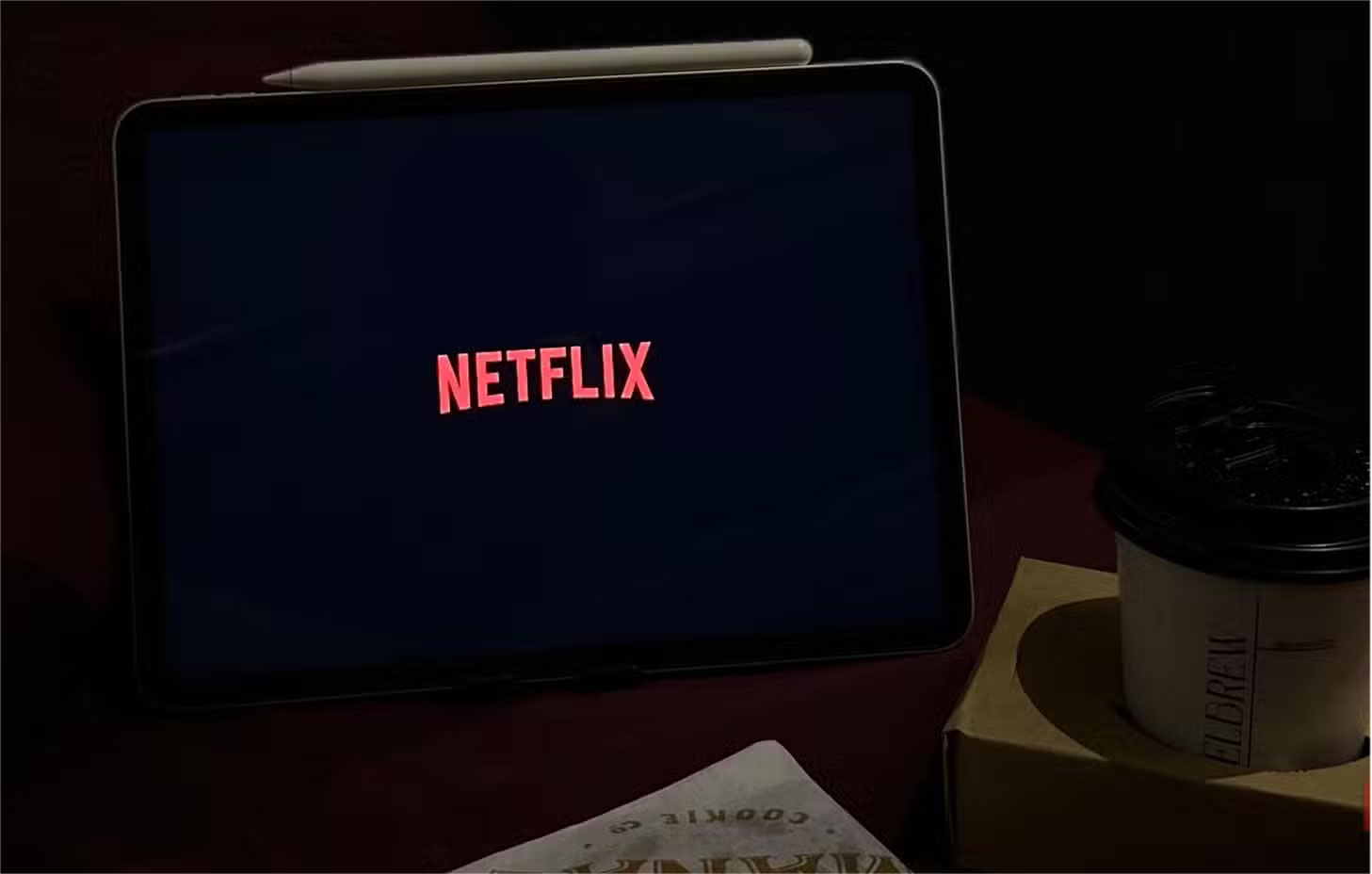 Why ditching your Smart TV is the right decision in 2025? Picture 3