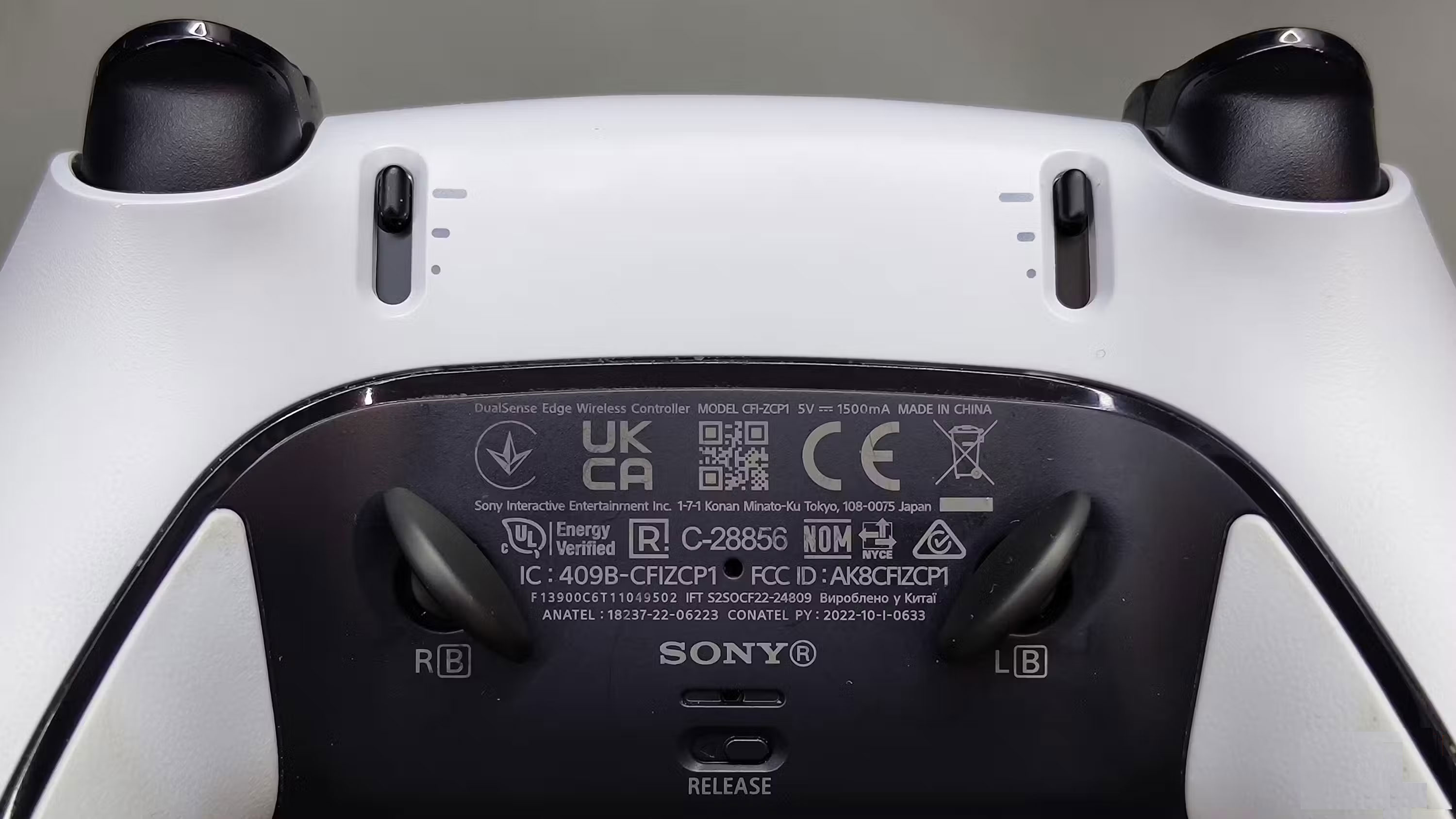 Why is the PS5 DualSense Edge controller worth it? Picture 1