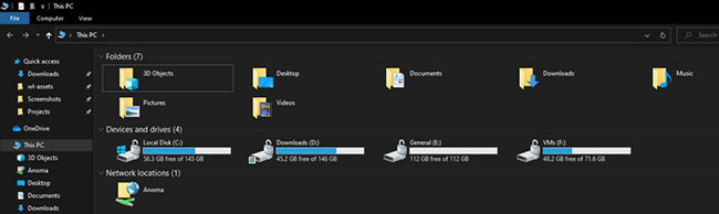 Why is there a lock icon on the drive and how to remove it? Picture 1