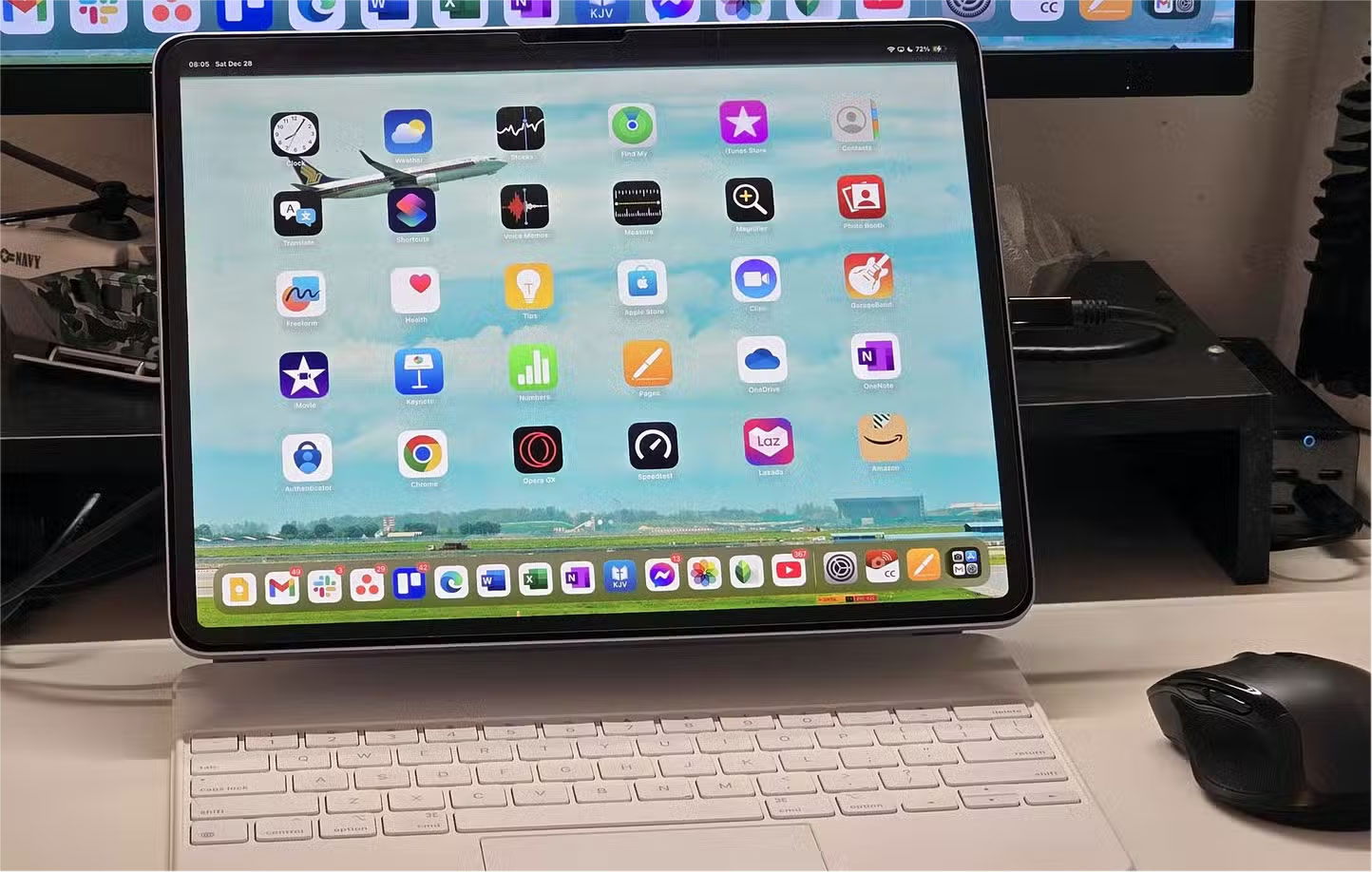 Why You Shouldn't Waste Money Buying Apple Hardware as a Student Picture 2