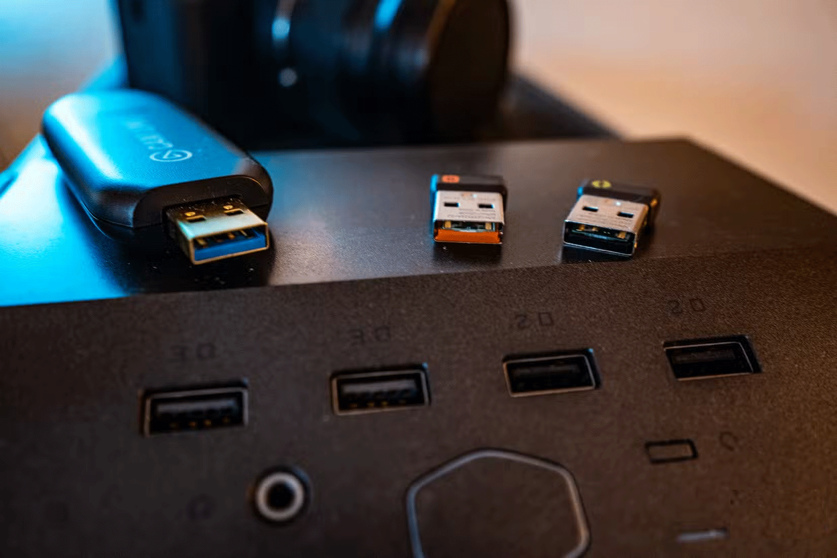 Why should you consider using third-party accessories for your tech devices? Picture 2