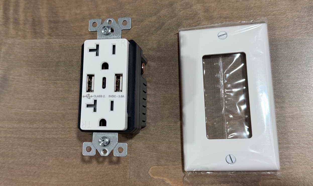 Why should you install an additional USB wall outlet? Picture 1