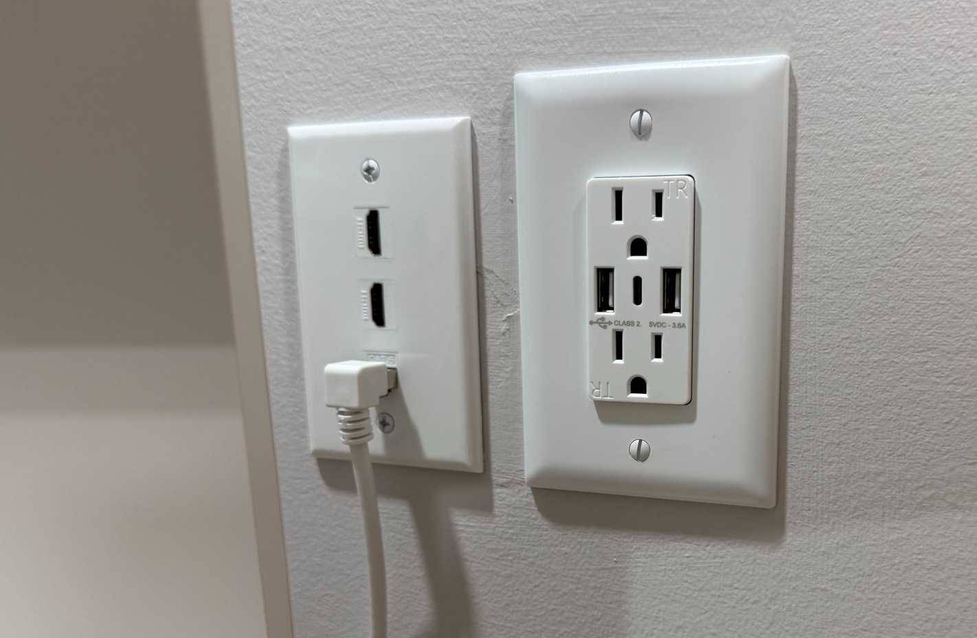 Why should you install an additional USB wall outlet? Picture 2