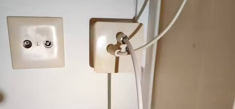 Why should you use coaxial cable for your home internet connection? Picture 8