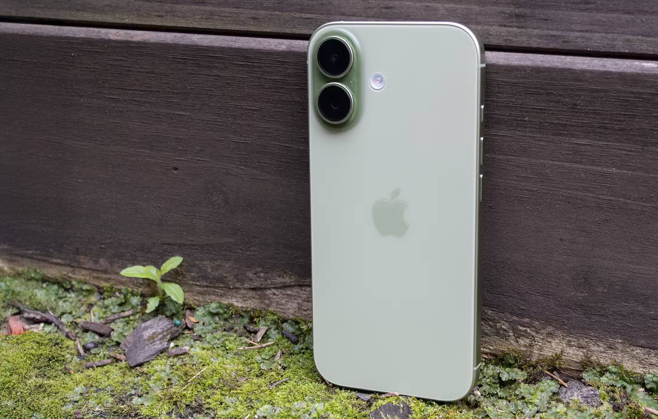 Why should you skip the iPhone 17 to buy the iPhone 16 Pro? Picture 7